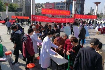临泉县开展第32个“爱国卫生月”集中宣传活动